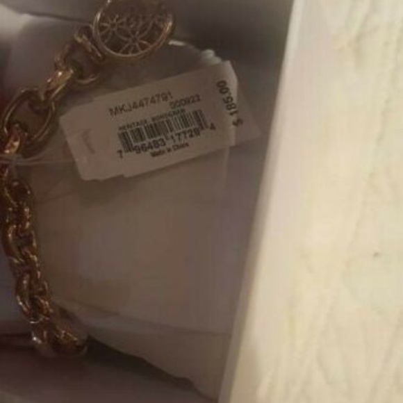 Michael Kors Mk Monogram Disc Charm Link Bracletet - Picture 4 of 6